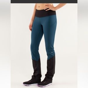 🦄 RARE Lululemon Run Clear As Mud Pant in Alberta Lake/Black Green Size 4